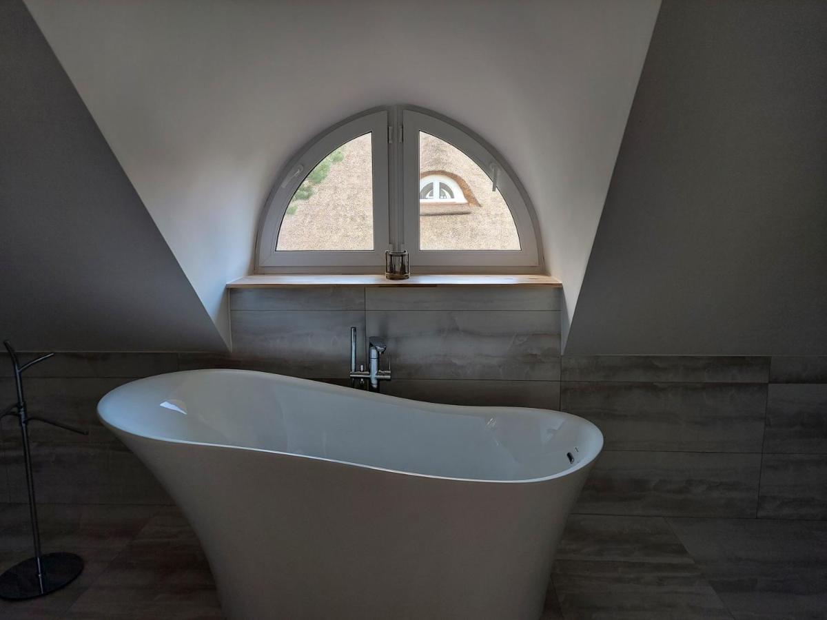 Greyowka Dom Kryty Strzecha W Gardna Park Villa Czysta Eksteriør billede