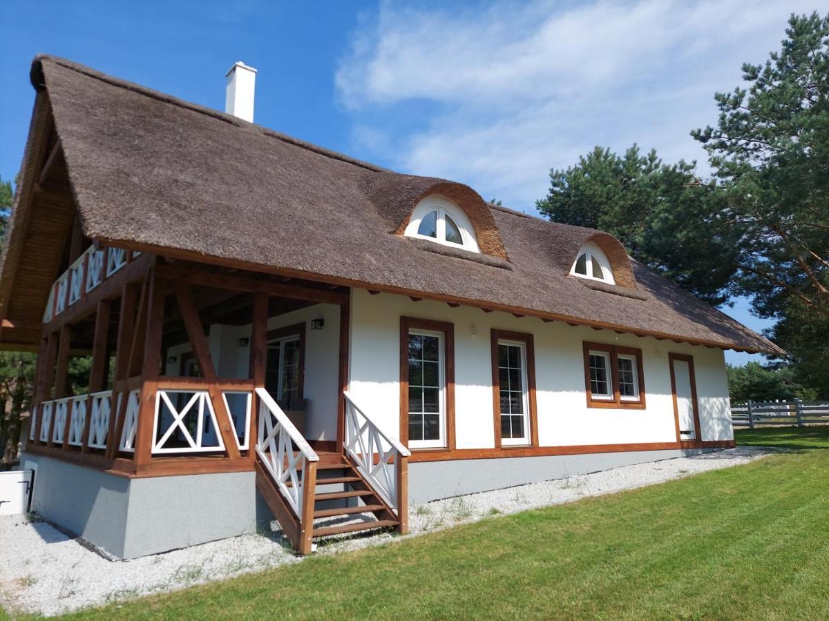 Greyowka Dom Kryty Strzecha W Gardna Park Villa Czysta Eksteriør billede