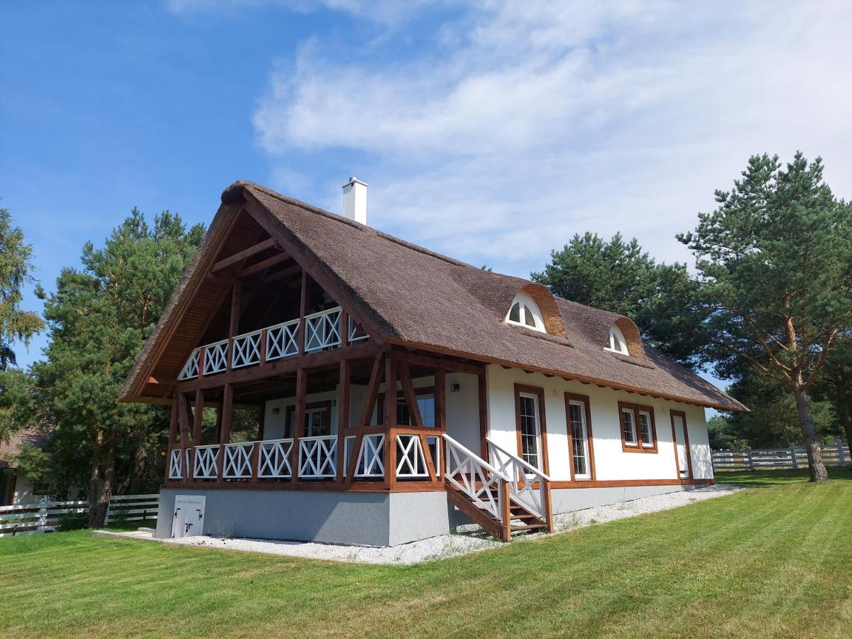 Greyowka Dom Kryty Strzecha W Gardna Park Villa Czysta Eksteriør billede